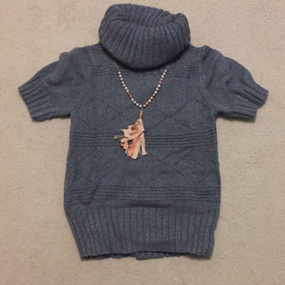 American Eagle sweater